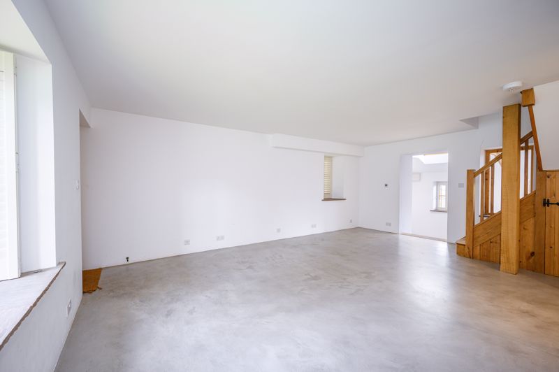 Sitting Room- click for photo gallery